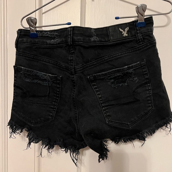 Black shorts - Picture 2 of 2